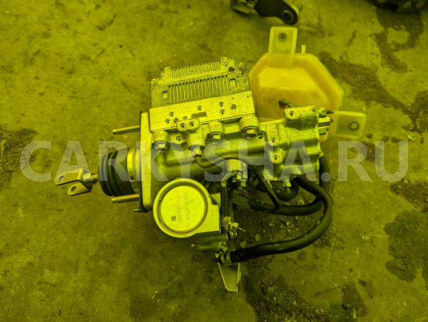 Главный тормозной цилиндр Toyota Sai оригинальный номер 47270-47030