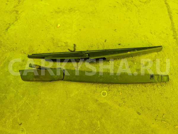 Дворник 5-й двери Volvo C70 