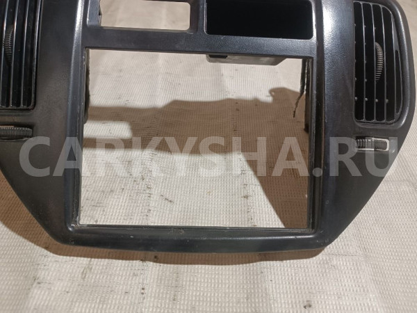Рамка магнитолы Mitsubishi Dingo оригинальный номер MR606119