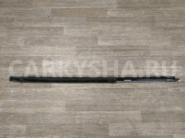 Накладка стекла заднего правого Mercedes-Benz S-klasse 