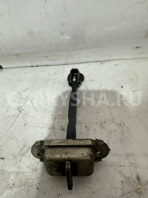 Ограничитель передней двери Toyota Yaris 2005-2012 Toyota Yaris оригинальный номер 686100D040
