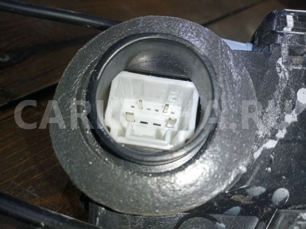 Замок двери Toyota C-HR I (2016—2019) Toyota C-HR оригинальный номер 6906010070