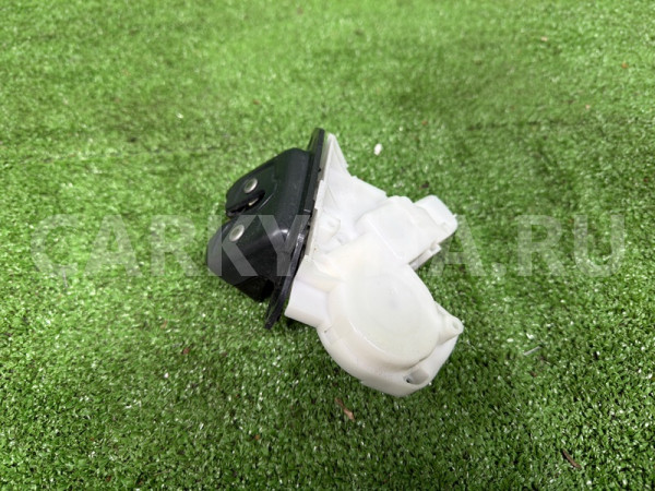 Замок двери багажника Toyota NOAH VOXY ESQUIRE 2014-2021 6935028170 Toyota Noah 