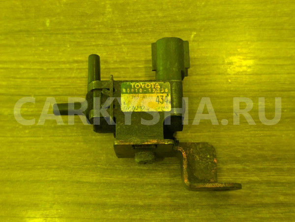 Вакуумный клапан Toyota Noah оригинальный номер 90910-12266