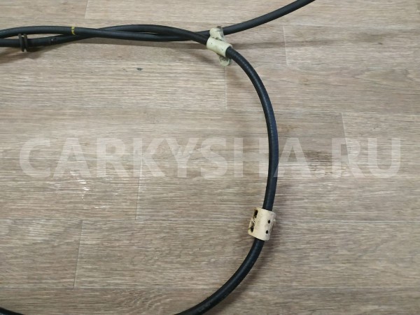 Трос стояночного тормоза правый Ford Mondeo 