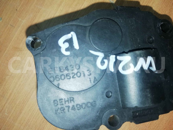 Моторчик заслонки отопителя Mercedes-Benz E-класс W212/S212/C207/A207 рестайлинг (2013—2016) Mercedes-Benz E-klasse оригинальный номер a2219066900