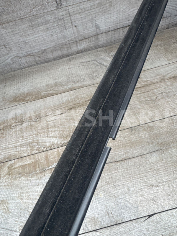 Молдинг передней правой двери Jeep Cherokee wk2 Jeep Cherokee оригинальный номер 55399290ad