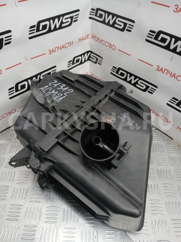 Корпус воздушного фильтра Toyota Ipsum 