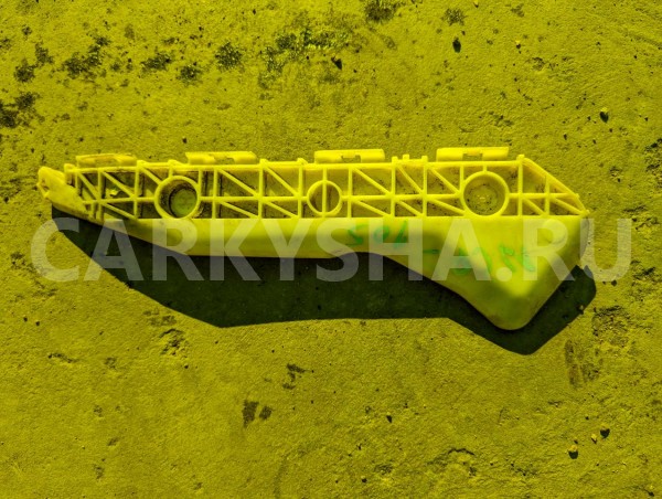 Крепление бампера Toyota Ractis 