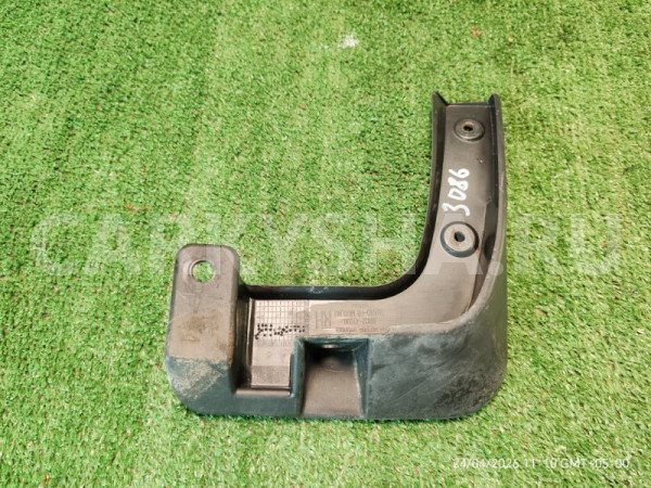 Брызговик Kia Rio 2013 868324Y000 СЕДАН G4FA, передний правый Kia Rio 