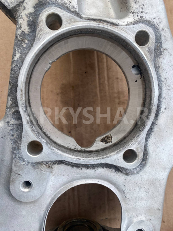 Кулак правый передний Mercedes-Benz M-класс W166 Mercedes-Benz M-klasse оригинальный номер A1663301020