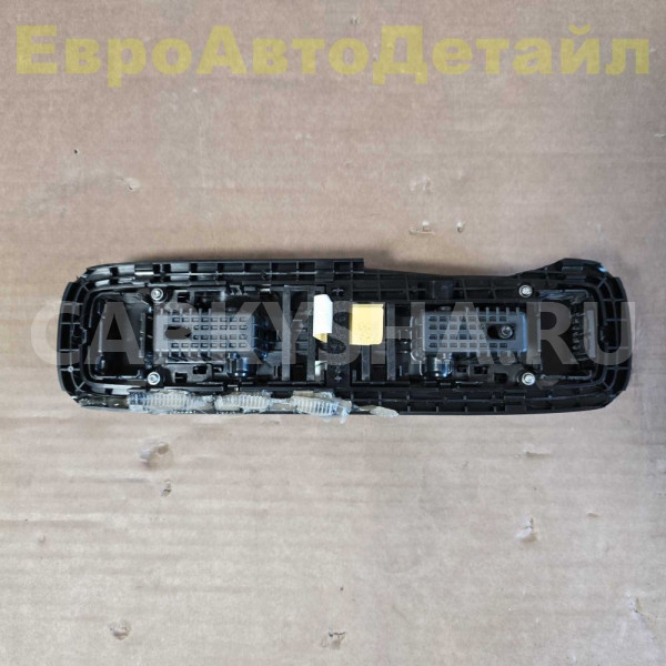 Ручка потолка передняя Range Rover L460 / L461 Land Rover Range Rover оригинальный номер LR182013