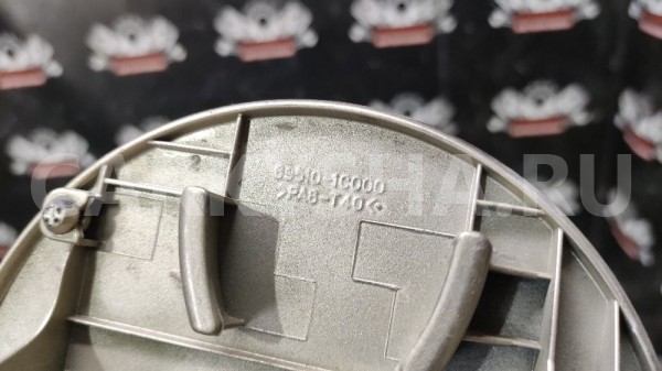 Лючок бензобака бежевый Хендай Гетц Hyundai Getz оригинальный номер 895101c000
