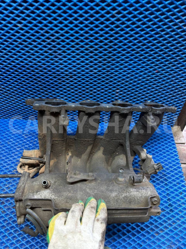 Коллектор впускной Hyundai Santa Fe I (2000—2012) Hyundai Santa Fe оригинальный номер 2831038402