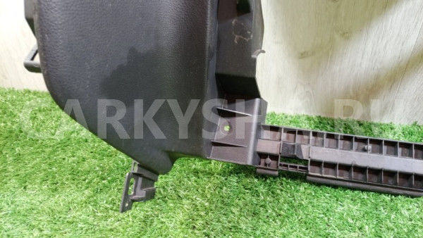 Накладка торпедо декоративная правая Mitsubishi Mitsubishi i оригинальный номер MR975104