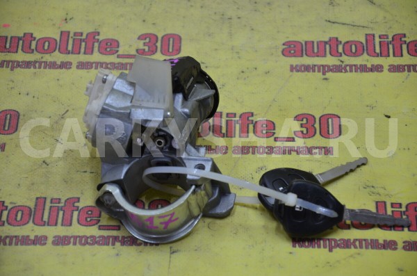 Замок зажигания со вставками (к-кт) Toyota Auris 