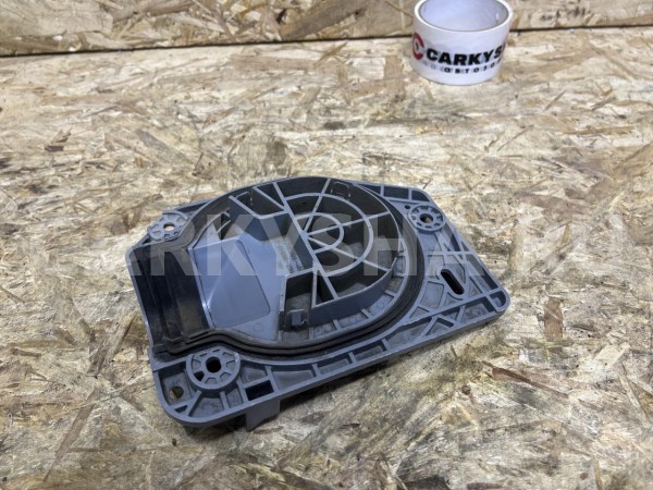 Крышка Toyota Land Cruiser 200 Series оригинальный номер 82815-60240