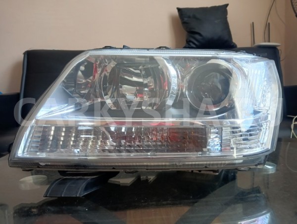 Фара ксенон Suzuki Grand Vitara 2006-2015 10059079, левая Suzuki Grand Vitara 