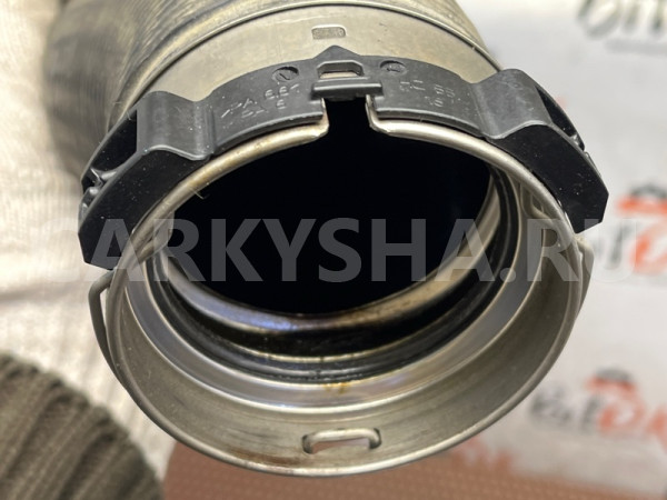 Патрубок интеркулера BMW 5er оригинальный номер 13 71 8 672 108, 7612095, 13 71 8 672 108, 13718672108, 13 71 7 612 095, 13717612095, 7612095