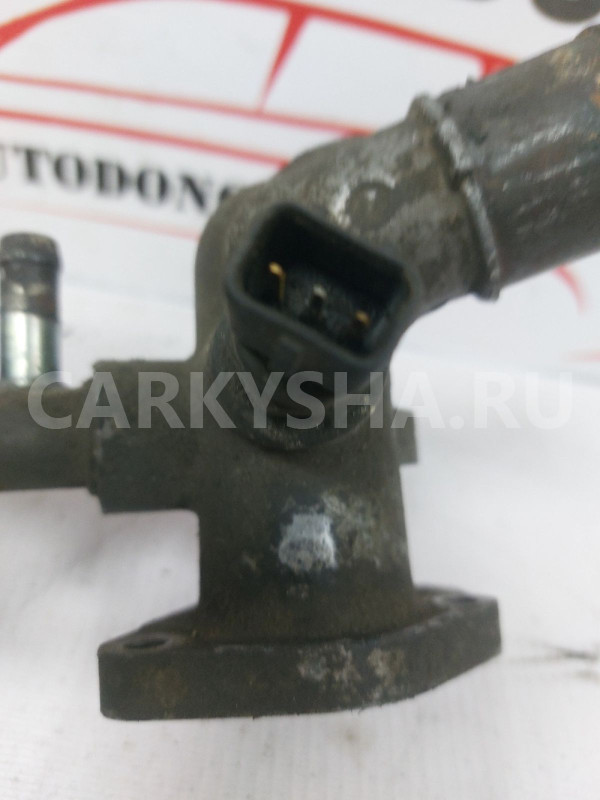 Тройник системы охлаждения Hyundai Solaris Hyundai Solaris оригинальный номер 256002B003