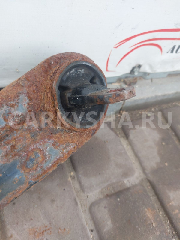Рычаг продольный задний левый Mazda 3 BK седан Mazda 2 оригинальный номер BP4K28250J