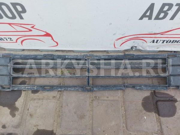 Решетка переднего бампера Hyundai Getz Hyundai Getz оригинальный номер 865221C000