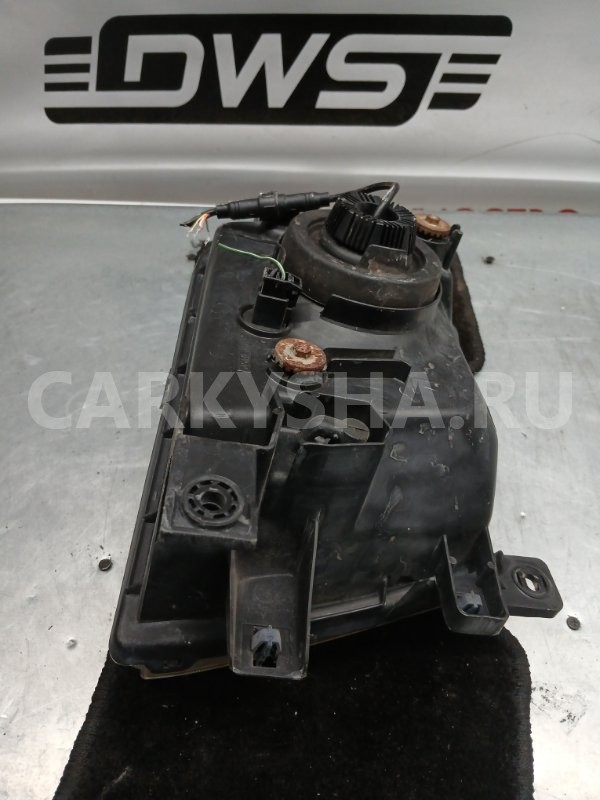 Фара Mitsubishi Pajero 