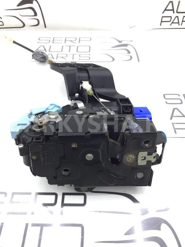 Замок двери передний левый Volkswagen Touareg 7L Volkswagen Touareg 