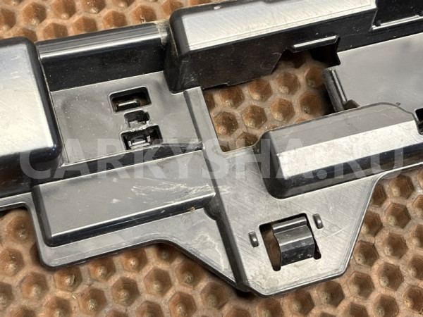 Кронштейн порога BMW X1 оригинальный номер 51 77 8 056 813, 51777240916, 51 77 8 056 813, 51778056813, 8056813, 51 77 7 240 916, 7240916