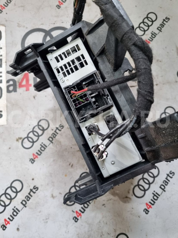 Блок управления магнитолой Audi A5 I (2007—2011) Audi 200 оригинальный номер 4G0035061F