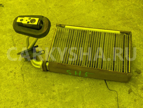 Испаритель кондиционера Subaru Forester оригинальный номер 73520FC000