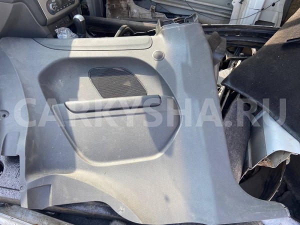 Обшивка салона Ford Focus II рестайлинг (2007—2011) Ford Focus оригинальный номер Ford 1510859