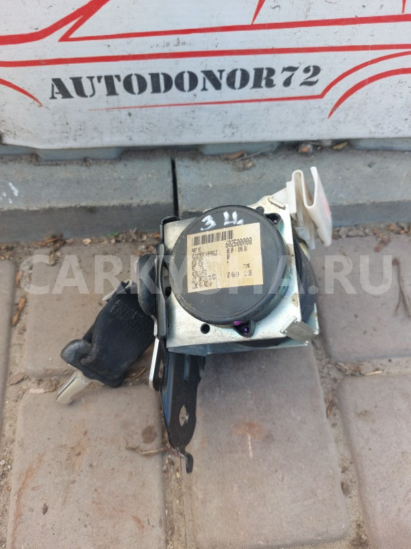 Ремень безопасности задний средний Mazda 3 BK Mazda 2 оригинальный номер BS4J57740A