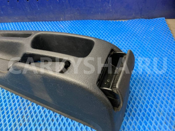 Подлокотник  Peugeot 406 I Peugeot 406 оригинальный номер 7588R0