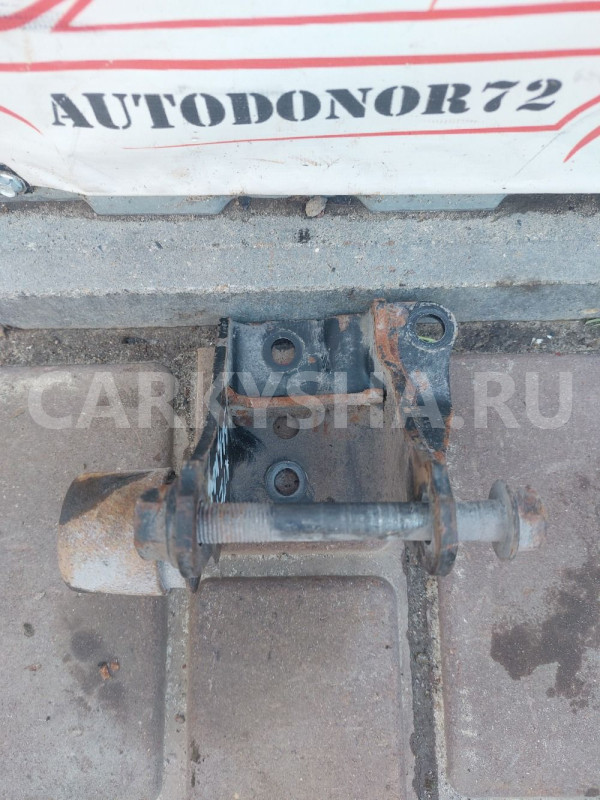 Кронштейн двигателя задний Toyota Avensis T250 Toyota Avensis оригинальный номер 123210D141