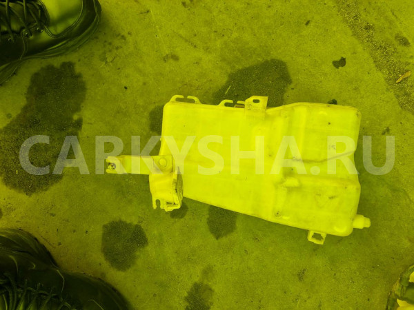 Бачок стеклоомывателя Mitsubishi Pajero 