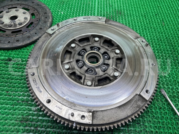 Маховик Nissan X Trail 2006-2013 12310JA00A T31 QR25 Nissan X-Trail 