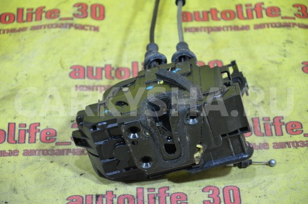 Замок двери передней правой Hyundai Santa Fe 