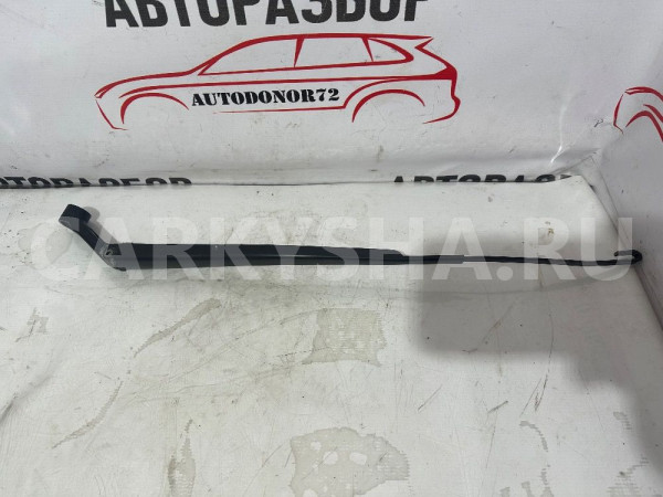 Поводок стеклоочистителя правый Toyota Yaris 2 Toyota Yaris оригинальный номер 852110D070