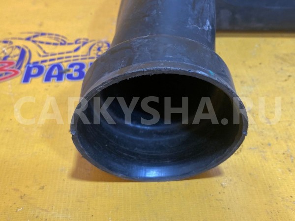 Патрубок воздушный Land Rover Discovery 3  2.7L TD Land Rover Discovery оригинальный номер PHD000603
