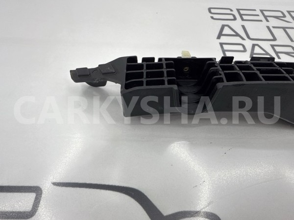 Крепление бампера переднее правое Kia Ceed CD D4FE Kia Cee'd 