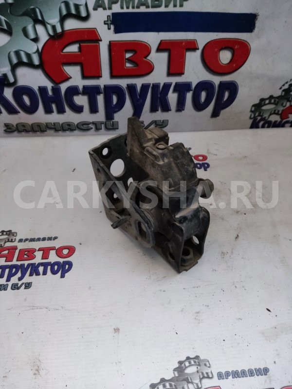 Подушка двигателя Toyota Prius 