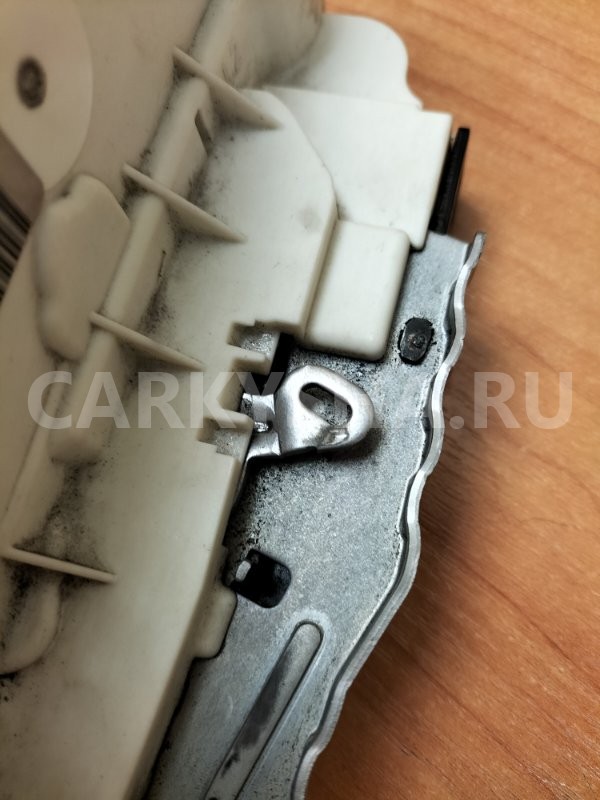 Замок двери задний левый Volkswagen Polo MK5 CGGB Volkswagen Polo 