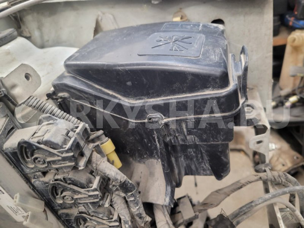 Корпус блока предохранителей Renault Logan 2015 L8MV K7MA812 Renault Logan 