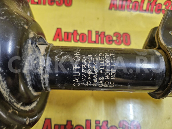 Амортизаторы передние к-кт Subaru Forester оригинальный номер 20310SC100