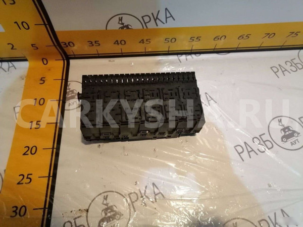 Блок предохранителей volkswagen passat b3/Golf 3 SEAT Cordoba оригинальный номер 357937039