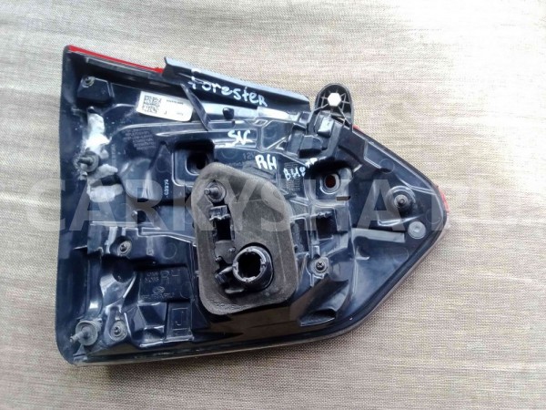 Фонарь задний правый Forester SK 2020 Subaru Forester оригинальный номер 84251sj000