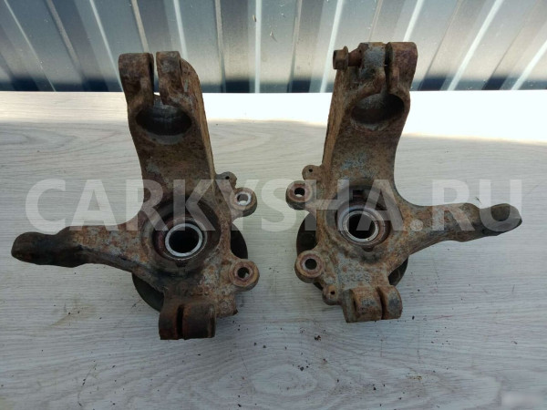 Кулак поворотный передний левый Mazda 3 bk Mazda 2 