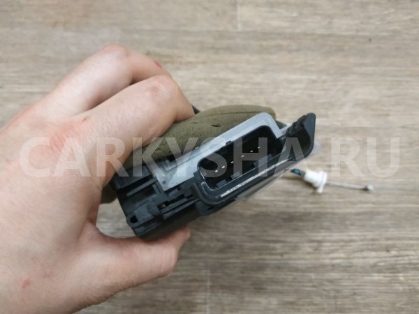 Замок двери передней правой Peugeot 3008 