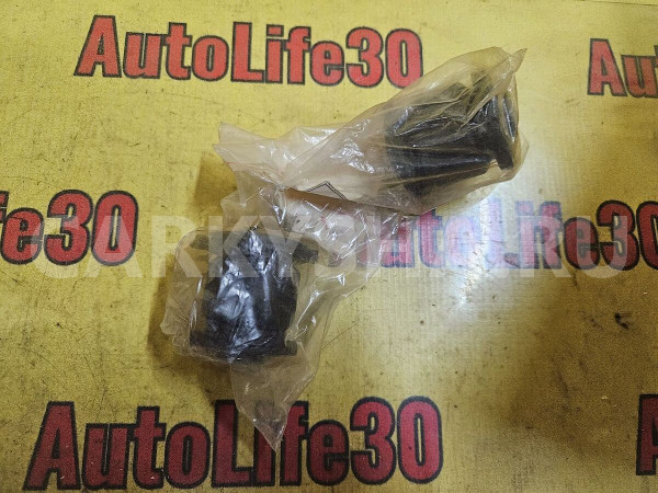 Сайлентблок задний Hyundai Accent оригинальный номер 5511625000